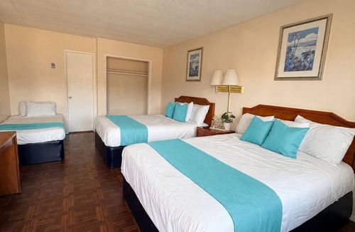 Crown Point Hotel | Mission Bay Motel