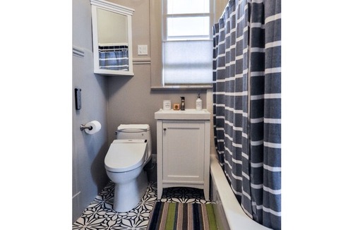 Mission District Apartment | Mission Must at the center of it all!