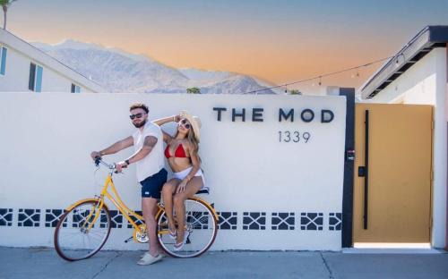 Uptown Design District Villa | Mod Retreat in Vibrant Palm Springs