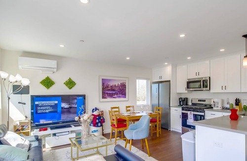 National City House | Modern 3-BR Home near San Diego Downtown & Beach