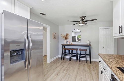 Dublin House | Modern 3BR Dublin - Office, Laundry & Private Yard