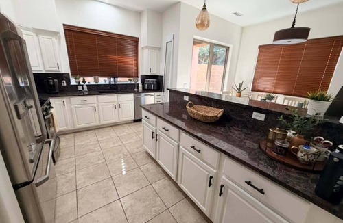 Prescott House | Modern 4 bedroom 3.5 bath house with 2 Primary Bedrooms. CLOSE to EVERYTHING!