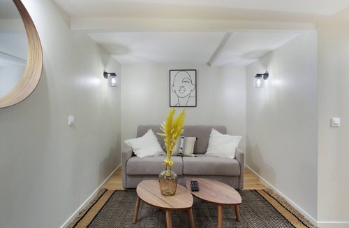 Quartier du Faubourg-Montmartre Apartment | Modern Apartment 2 bedrooms - Center of Paris