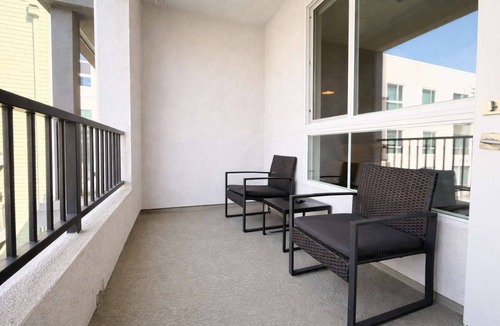 Lyon Street Apartment | Modern Apartment w/Pool, Gym & 10 Min to Disney