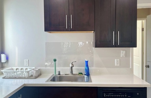 Westlake House | Modern Comfortable 4BR 2BA House in Daly City