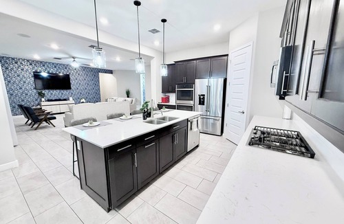 South Mountain House | Modern Custom Home in Gated Central Phoenix Community