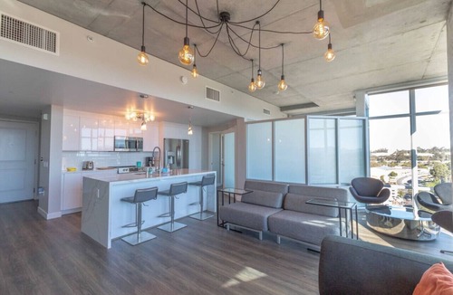 Smart Corner Condo | Modern Downtown SD Apartment Stunning City Views