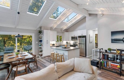 Crestline House | Modern Lake Home near Arrowheads, 3-bedroom house with Hot Tub in Crestline