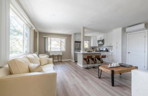 West Hollywood Apartment | Modern Luxury Apartment WeHo Boys Town