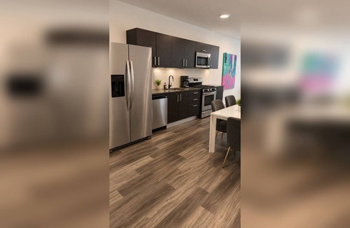 Del Rey Apartment | Modern Marina Del Rey 2BR Pool, Gym, Parking, Near Beach