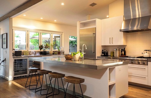 La Canada Flintridge House | Modern MidCentury Oasis with Pool/HotTub, AC, WiFi, more