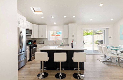 Little Tuscany House | Modern Palm Springs Retreat with Heated Pool