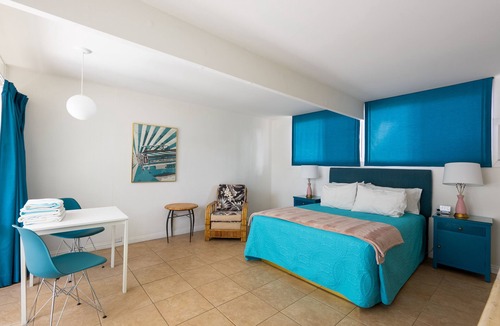 Desert Park Estates Hotel | Monkey Tree Hotel 3 by AvantStay | Stylish Hotel in Palm Springs w/Pool!
