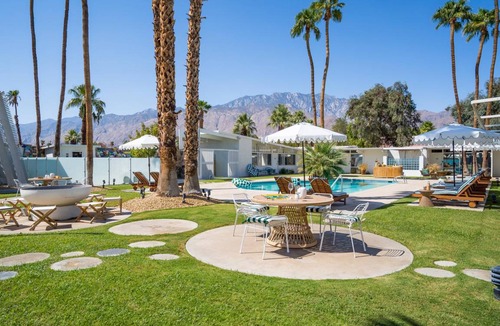Desert Park Estates House | Monkey Tree Hotel 14