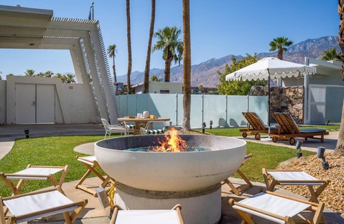 Desert Park Estates House | Monkey Tree Hotel 7 in Palm Springs