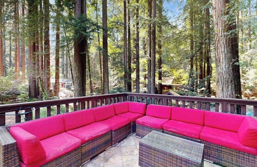 Northwood House | Monte Rio 2BR A-frame cabin with private hot tub — dog friendly