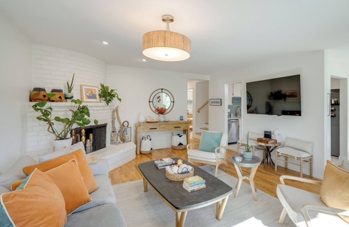 Mescal Corridor NW House | Monterey Bay 4BR 3BA: Hot Tub, Near Beaches & Golf