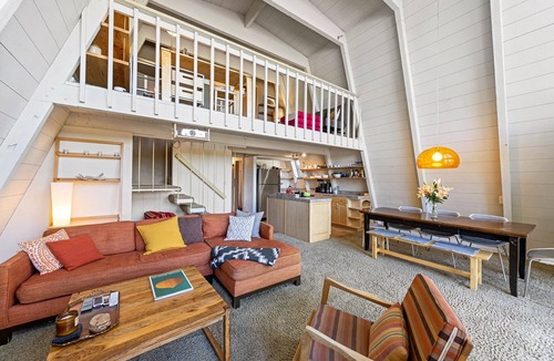 Truckee House | Monthly Lease - Nordic Retreat by Tahoe Getaways-2 BR at Tahoe Donner -w/Hot Tub
