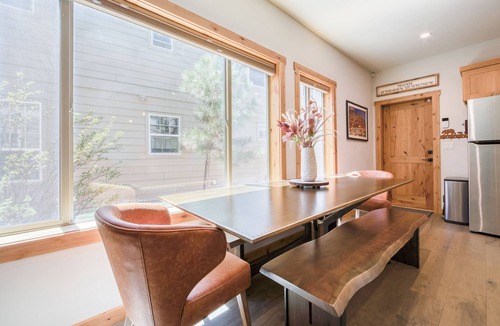 Truckee House | Monthly Lease - Porchlight Retreat by Tahoe Getaways, 3BR Dog Friendly in Truckee