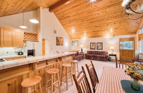 Truckee House | Monthly Lease - Rosepine Retreat by Tahoe Getaways- 3BR at Tahoe Donner