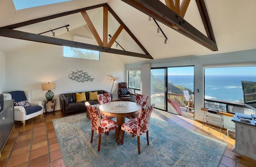 Gualala House | Moon Star Cottage | Hot Tub, Ocean Front | Gualala