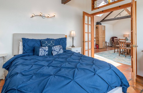 Gualala Cottage | Moonstar Cottage | Near Bluffs & Pet Friendly