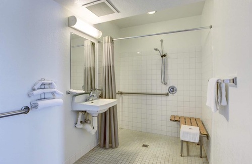 Corona Hotel | Motel 6 Corona, CA