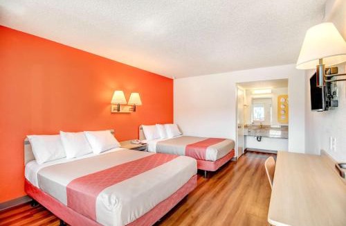 Stockton Hotel | Motel 6-Stockton, CA - North