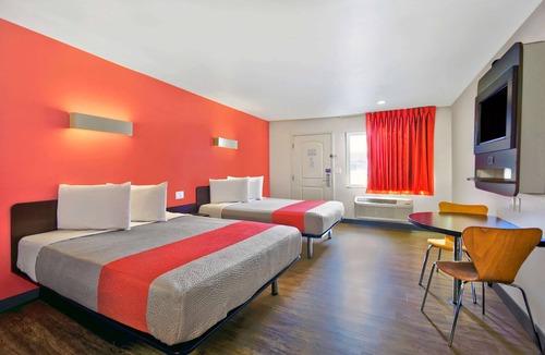 Victorville Hotel | Motel 6 Victorville - Desert Express