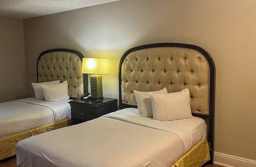 Victorville Hotel | MOTEL 6 Victorville Green Tree Blvd