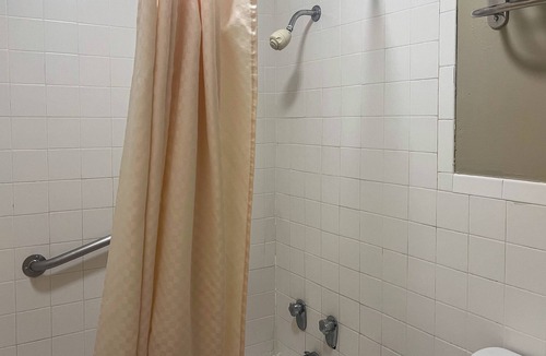 Victorville Hotel | MOTEL 6 Victorville Green Tree Blvd