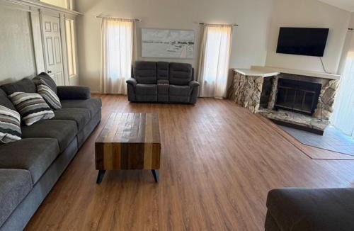 Coarsegold House | Mountain Hideway