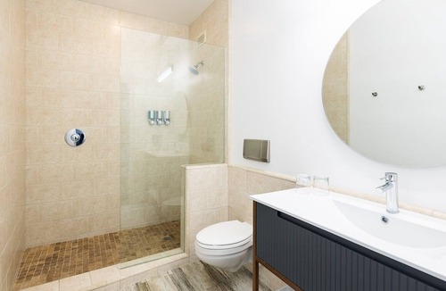 Truckee Hotel | Mountain Retreat in Truckee w/Hot tub | 3 mi to Schaffer's Mill