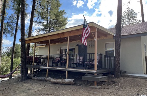 Oak Knoll Village House | Mountain retreat with close proximity to lake and town square