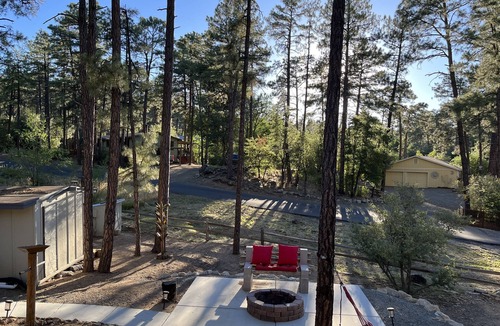 Oak Knoll Village House | Mountain retreat with close proximity to lake and town square