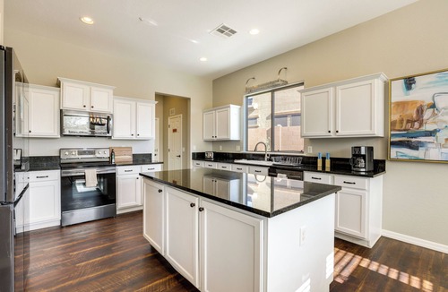 Estrella Mountain Ranch House | Mountain View Desert Retreat with 5 Bedrooms! Heated Saltwater Pool - Estrella