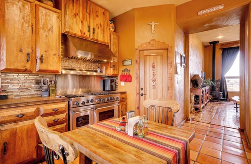 Dewey-Humboldt House | Mtn-View Adobe Home w/Large Deck Near Prescott!