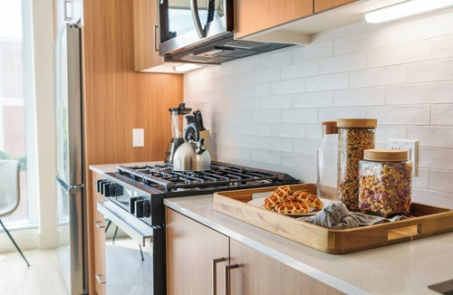 Cortez Hill Condo | Multi-Room Booking in Little Italy | Resort Pool + Sky Deck + Gym | Ancora
