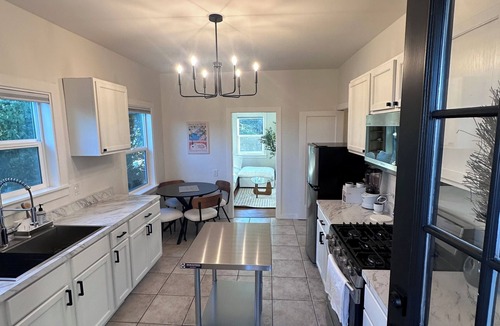 Napa Apartment | Napa Valley Downtown Apartment – Walkable Location, 31+Day Stays