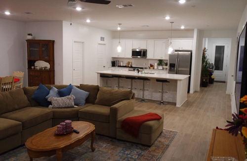 Clovis House | National Parks, Savemart Center, EV Charge Port, Smart TV's, Fire Pit, Sega