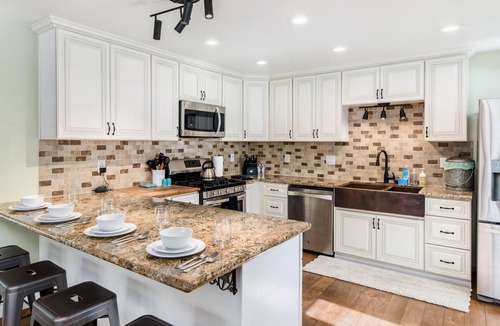 Ramona House | Nature Getaway with Game Room, Fire pit & Hot tub