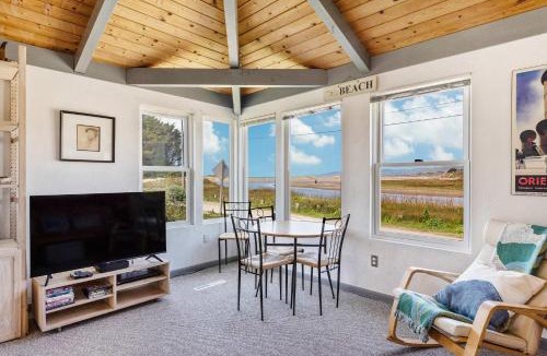 Salmon Creek House | Nature Lover's Paradise Just Steps to Beach and Dogs Are Welome