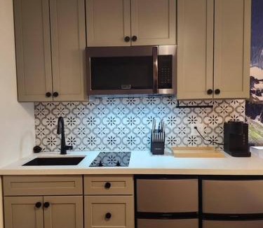 Reno Apartment | Near Airport, Hospital, Midtown, 58 TV - Apt 255