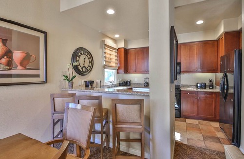 La Quinta Condo | Near Pool! Premiere Villa at Clubhouse Overlooking Hammock Garden, Pet Friendly - Upstairs (L48-2)