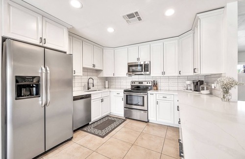 Raskin Estates House | Near TPC Scottsdale. Pool, Hot Tub & Game Room- Sleeps 15