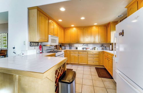 Pla-Vada Woodlands Cabin | Neighborhood Beach Access! Soda Springs Getaway