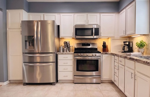 West Sedona House | New! Exquisite 5 star Home-Best Views-Hot tub-Firepit-Grill-In heart of Sedona