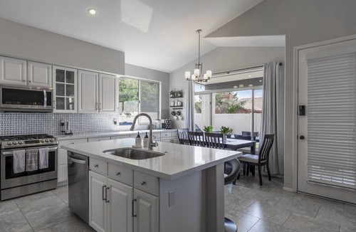 Covey House | New Luxurious Home, Prime Location, Pool w/Jetted Hot Tub