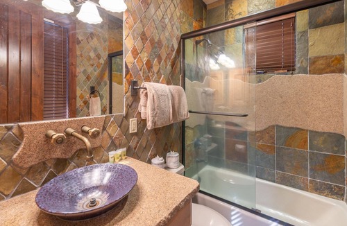 Homewood Villa | NEW - Luxury 3BR Tahoe Villa - Steps to the Lake