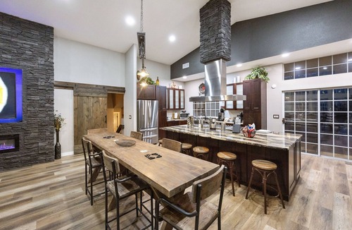 Lynx Mountain View Estates House | New Luxury Prescott Lynx B B 4k ft2 Sleeps 22